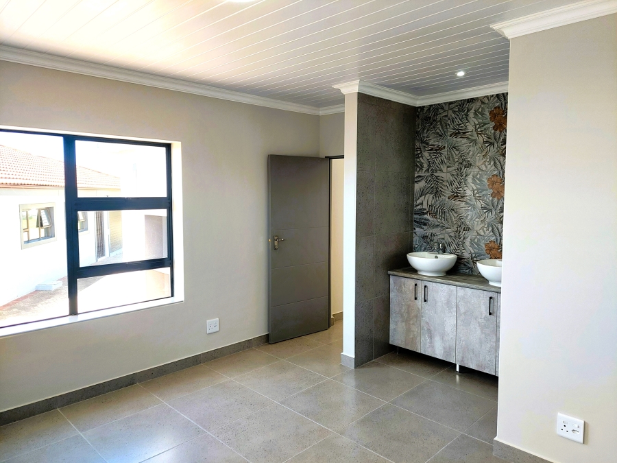 3 Bedroom Property for Sale in Dana Bay Western Cape